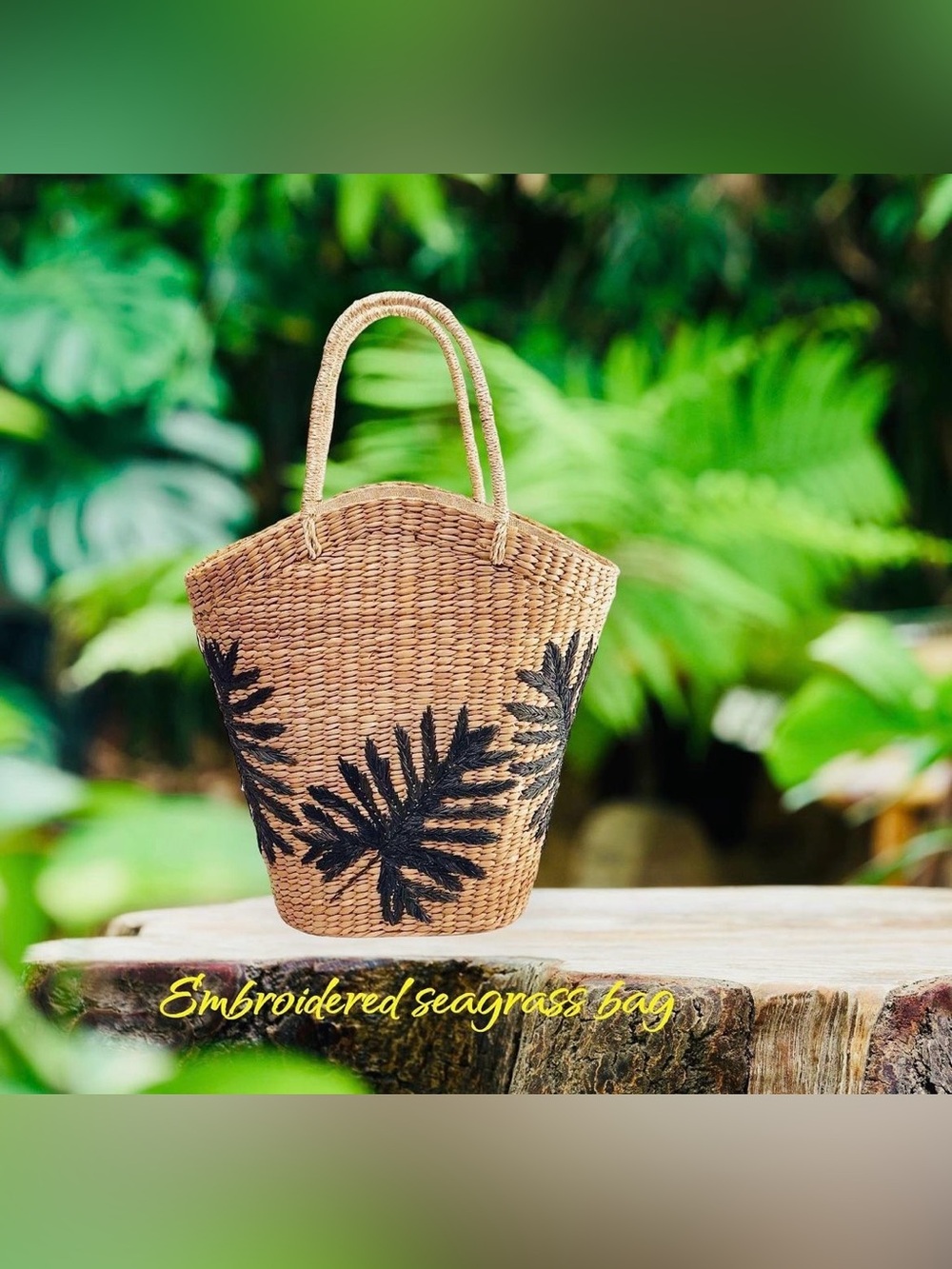 Handwoven Straw-Handheld Tote Bag in Natural With Embroidered Palm Leaf. 🌿